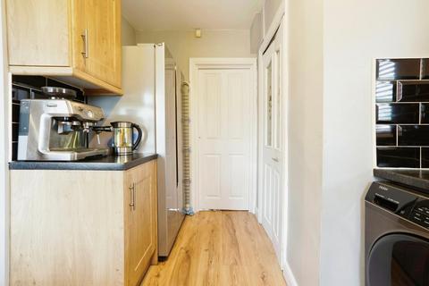 15 Bramstan Gardens, Leeds, LS13 3JQ