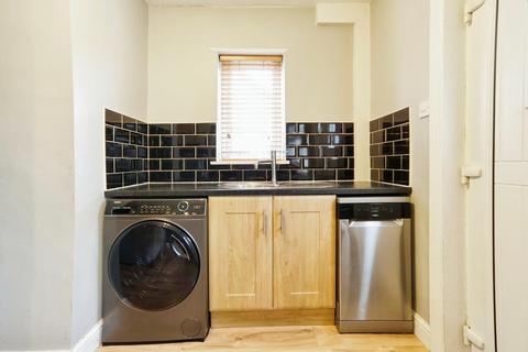 15 Bramstan Gardens, Leeds, LS13 3JQ