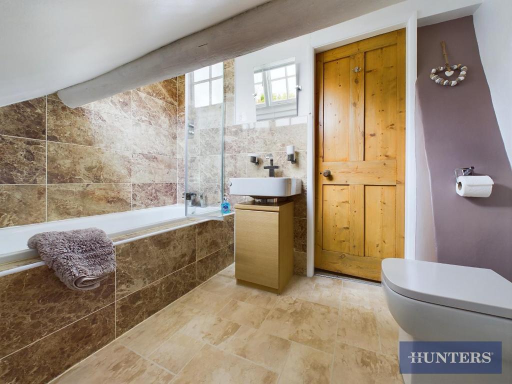 CAM03407 G0-PR0109-STILL006.jpg