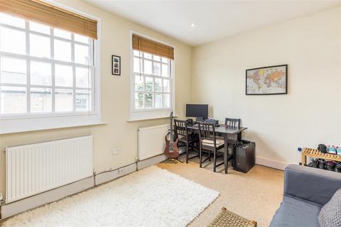1 bedroom flat to rent, Cardross Street, London, W6