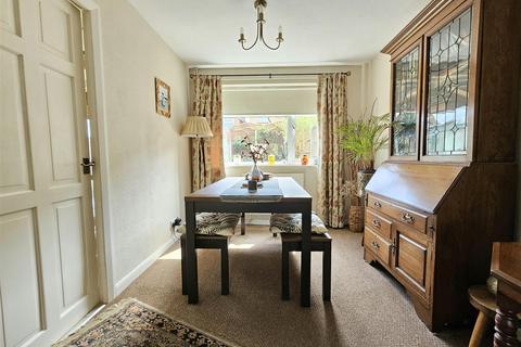 3 bedroom semi-detached house for sale, Ladybank Road, Mickleover, Derby