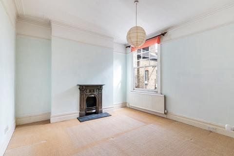 3 bedroom flat for sale, Chiswick High Road, London W4