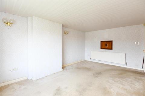 3 Oak Drive, North Bradley, Trowbridge, BA14 0SW