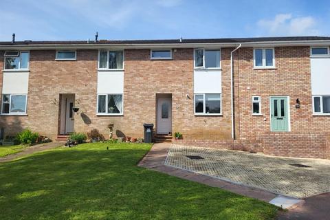 3 bedroom terraced house to rent, Carew Road, Tiverton EX16