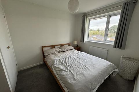 3 bedroom terraced house to rent, Carew Road, Tiverton EX16