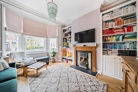 2 bedroom flat for sale, Leighton Gardens, London, NW10