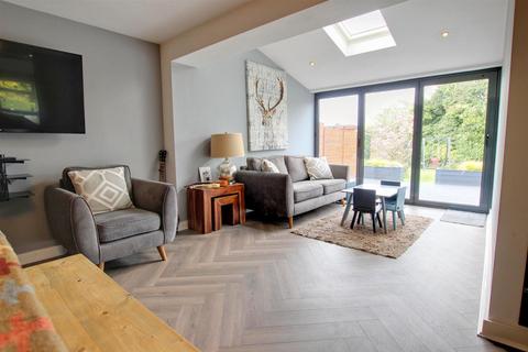14 Autherd Garth, Walkington, Beverley, HU17 8RZ