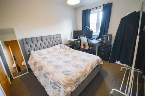 1 bedroom penthouse for sale, St. Matthews Close, Renishaw, Sheffield