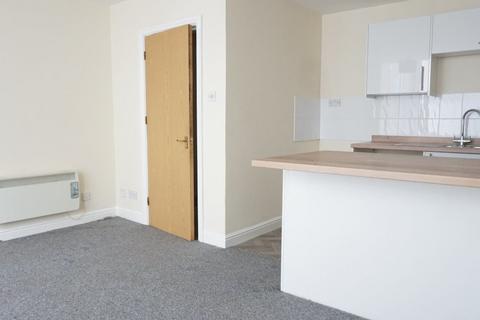 1 bedroom flat to rent, Flat 8, Convent View, 586 Beverley High Road, HU6