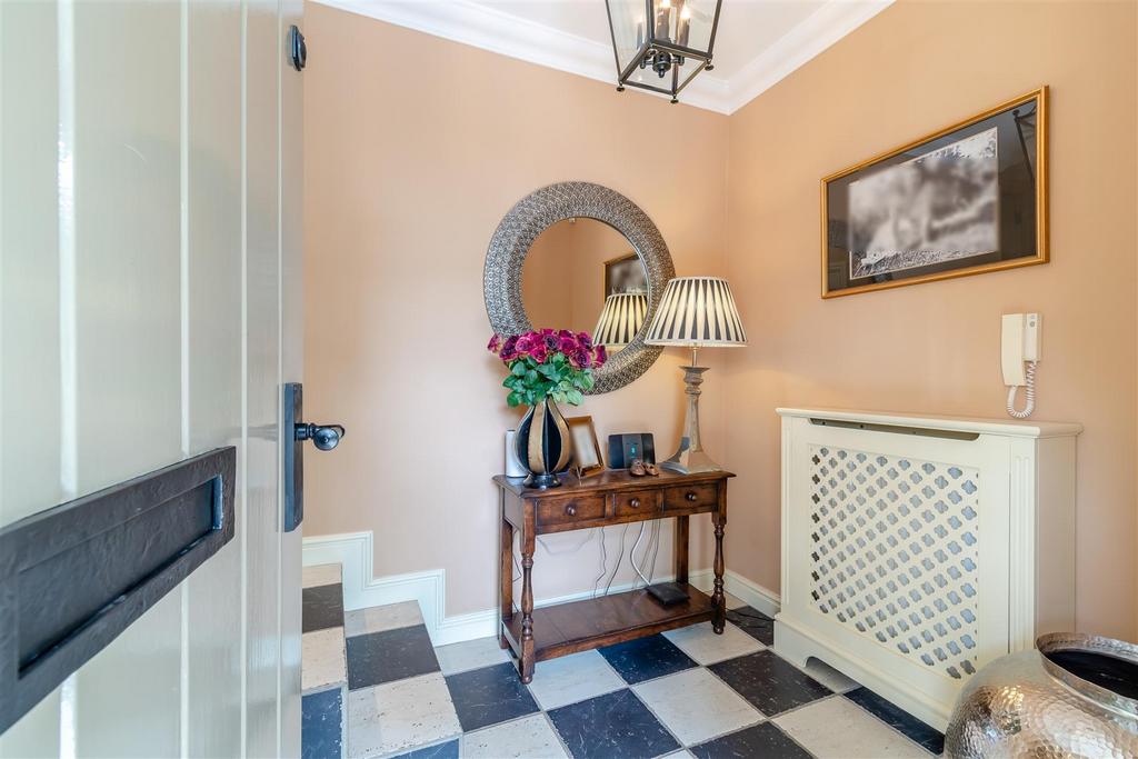 8591273-interior47.jpg