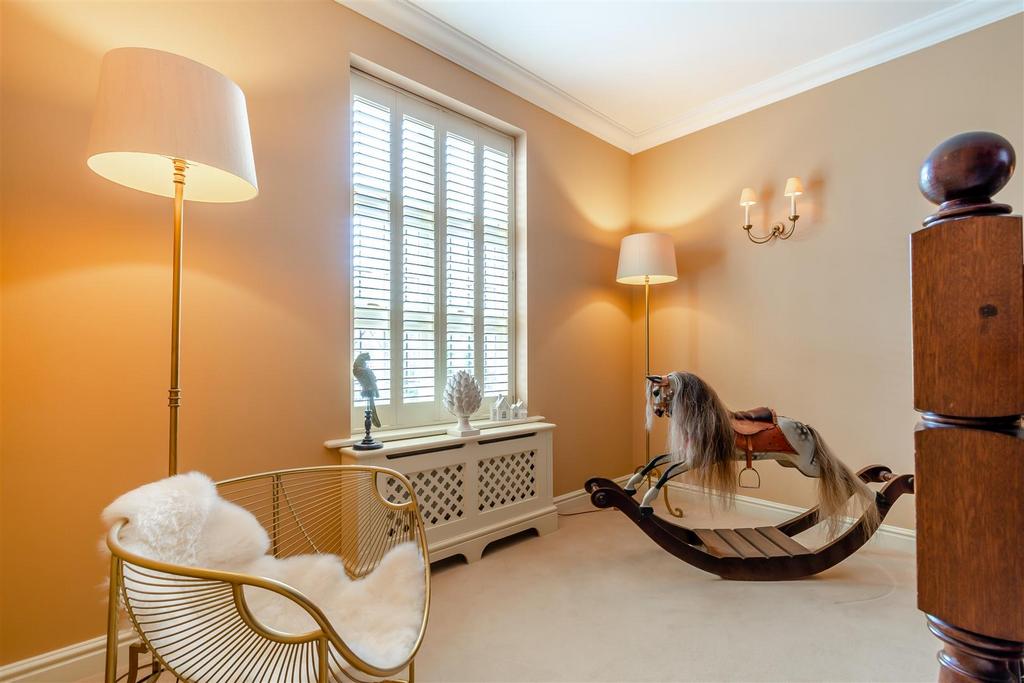 8591273-interior07.jpg
