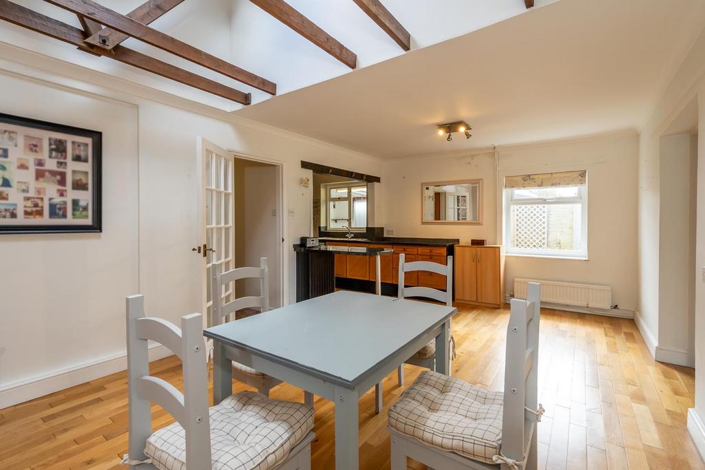 Dining Room.jpg