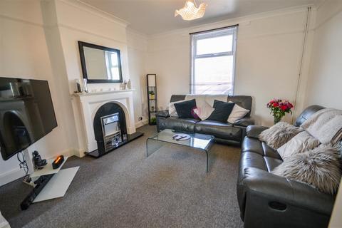 3 bedroom terraced house for sale, Lowgates, Staveley, S43