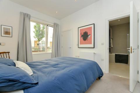 1 bedroom flat for sale, Casbeard Street, London