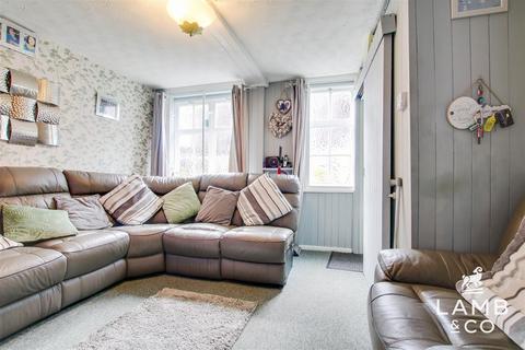 2 bedroom end of terrace house for sale, Currents Lane, Harwich CO12