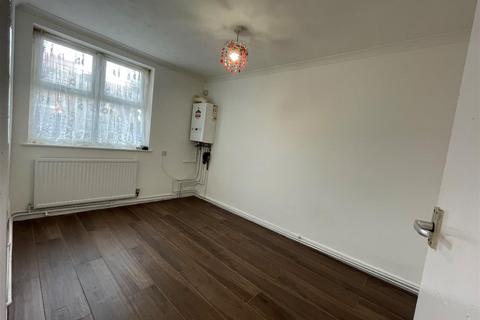 1 bedroom flat to rent, Alexandra Road, Bedford