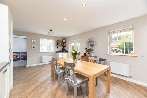 21 Riverside Walk, Otley, LS21 1FG