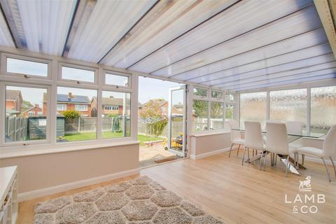 2 bedroom semi-detached bungalow for sale, Brentwood Road, Clacton-On-Sea CO15