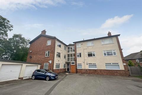 2 bedroom flat for sale, Goodakers Court, Upton, Wirral