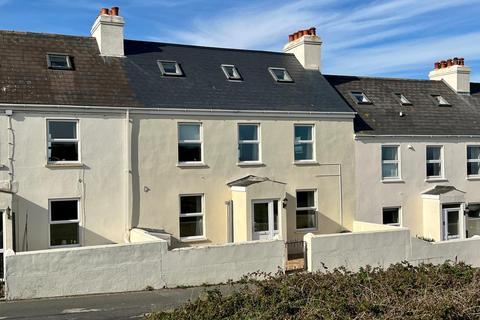 4 bedroom terraced house for sale, Simons Place, Alderney, Guernsey