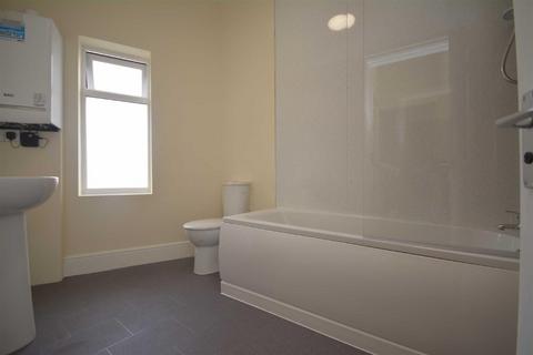 1 bedroom in a house share to rent, Springfield Road, Springfield, Wigan, WN6 7BB