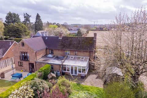 22 Bix Common, Bix, Henley-on-thames, RG9 6BS