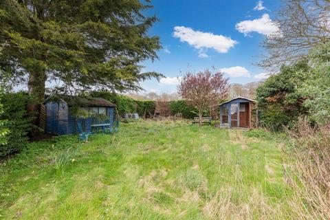 22 Bix Common, Bix, Henley-on-thames, RG9 6BS