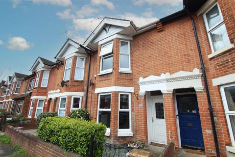 3 bedroom terraced house to rent, Cranbury Road, Eastleigh