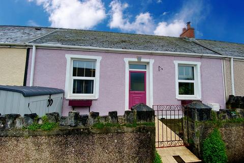 2 bedroom cottage for sale, West Street, Pembroke