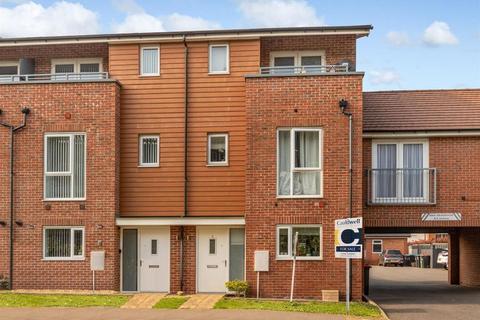 4 bedroom townhouse for sale, Bowling Green Close, Bletchley