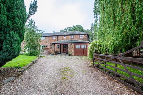 3 bedroom barn conversion for sale, Moss Lane, Warrington WA4