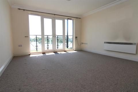 2 bedroom flat for sale, Surrey Street, Littlehampton