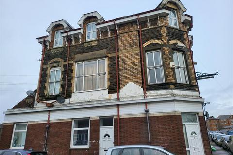 9 bedroom end of terrace house for sale, Railway Street, Cardiff CF24