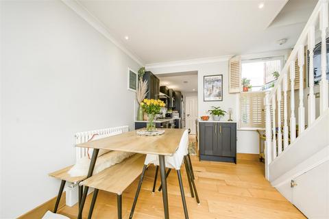 20 Norcutt Road, Twickenham, TW2 6SR