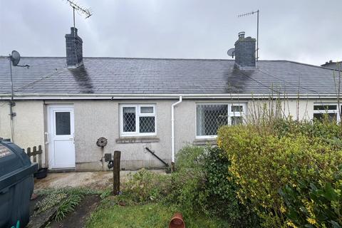 6 Penrodyn, Tregaron, SY25 6HQ