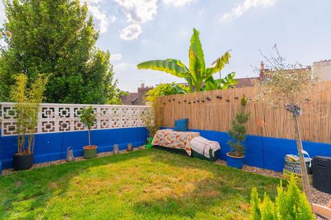 14 Ashgrove Road, Bedminster, Bristol, BS3 3JW