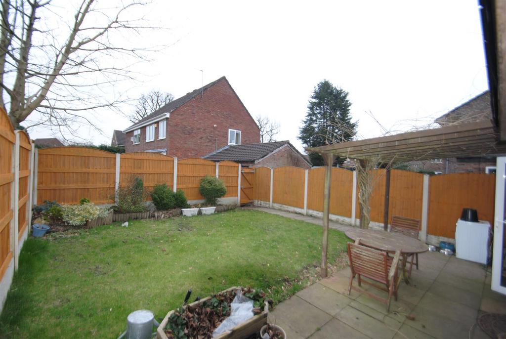 Tweedsmuir Close, WARRINGTON WA2 3 bed semidetached house £139,000
