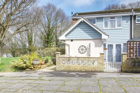 3 bedroom end of terrace house for sale, Carfax Close, Bexhill-On-Sea
