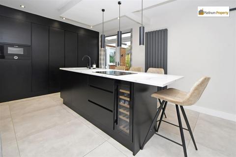 18 Blacklake Drive, Stoke-on-trent, ST3 7JL