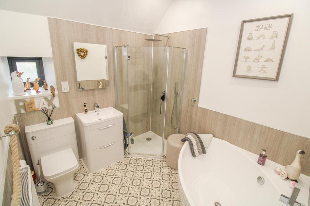 BATHROOM (1)-2.png