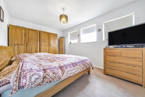 6 Wentbridge Path, Borehamwood, WD6 4ET