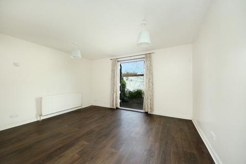 1 bedroom flat for sale, Holley Road W3