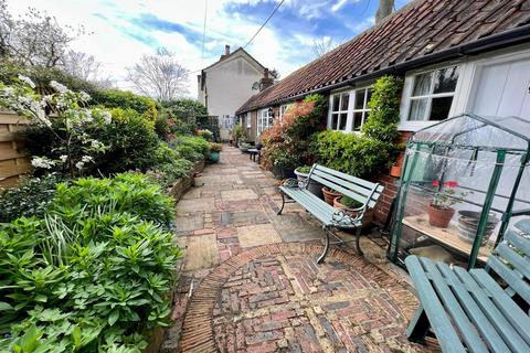 3 bedroom cottage for sale, High Street, Bradwell-On-Sea, Southminster