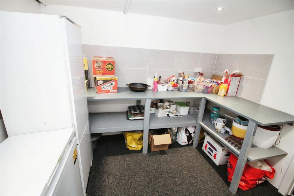 Kitchen/Gym