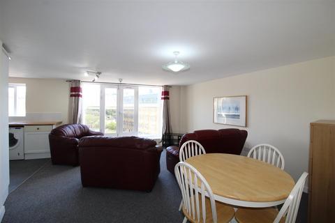 2 bedroom apartment to rent, Crossley House, Town Hall Street, Halifax