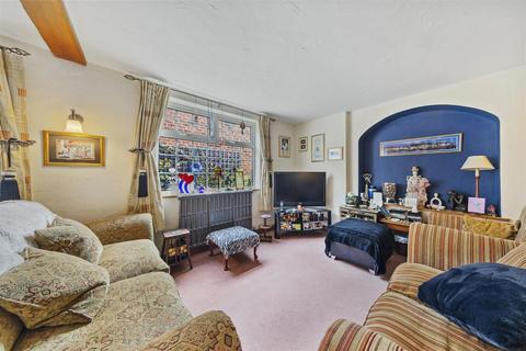 3 bedroom cottage for sale, Club Lane, Woodford NN14