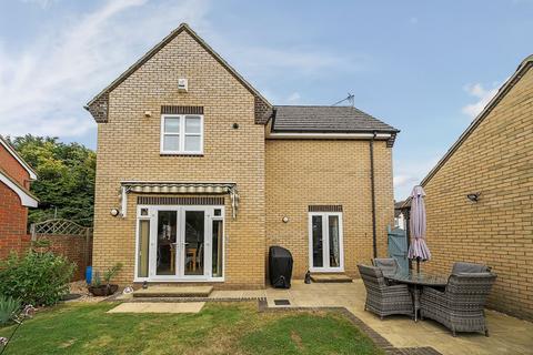 3 bedroom detached house for sale, Hazel Close, Shefford, SG17