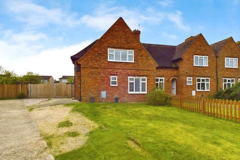 3 bedroom terraced house for sale, Davis Crescent, Pirton, Hitchin, SG5