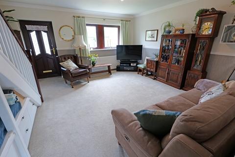9 Riding Close, Barnoldswick, BB18 6BW