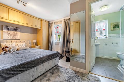 69 Azalea Road, Wick St Lawrence, Weston-super-mare, BS22 9TN